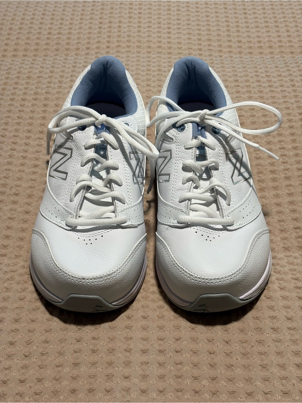 New Balance White Unisex Comfort Athletic Sneakers Women's Size 8.5